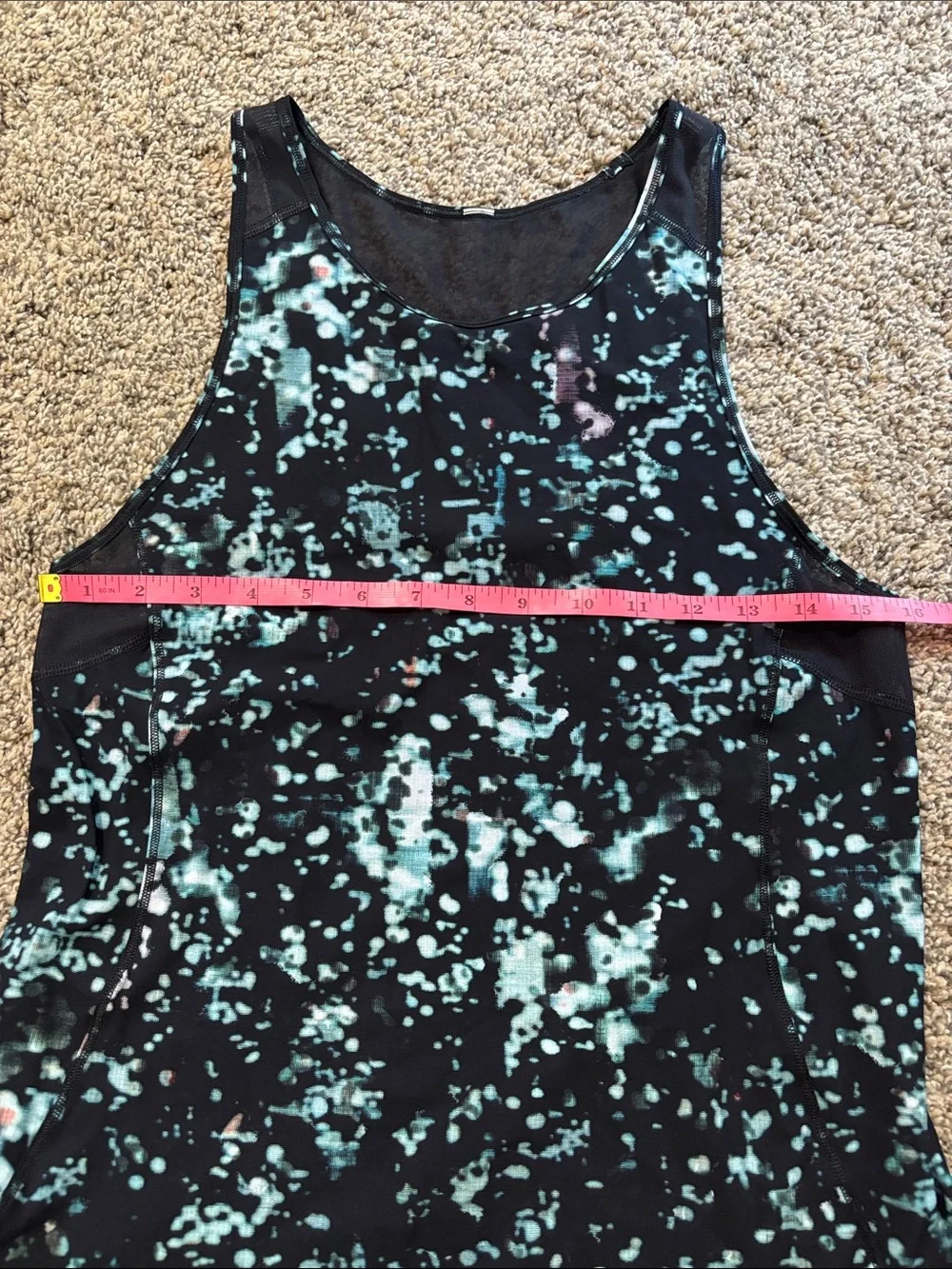 lululemon athletica excellent size